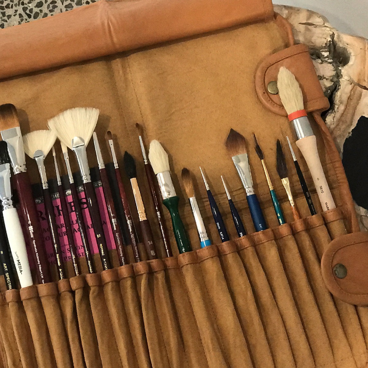 Artist Paintbrush Holder in Raw Umber - Image 5