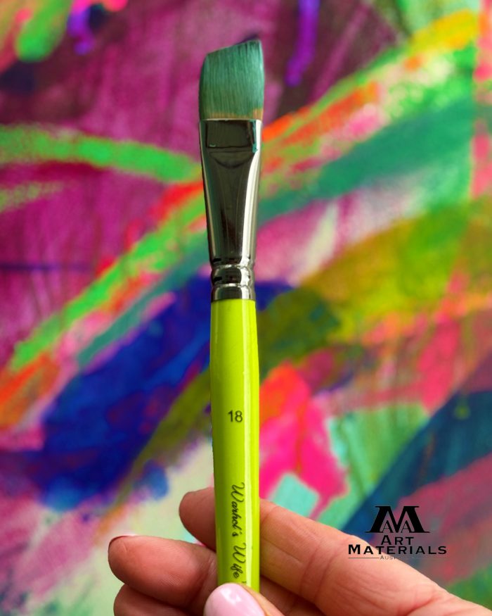 No.18 Angle Paintbrush Canvas Painting